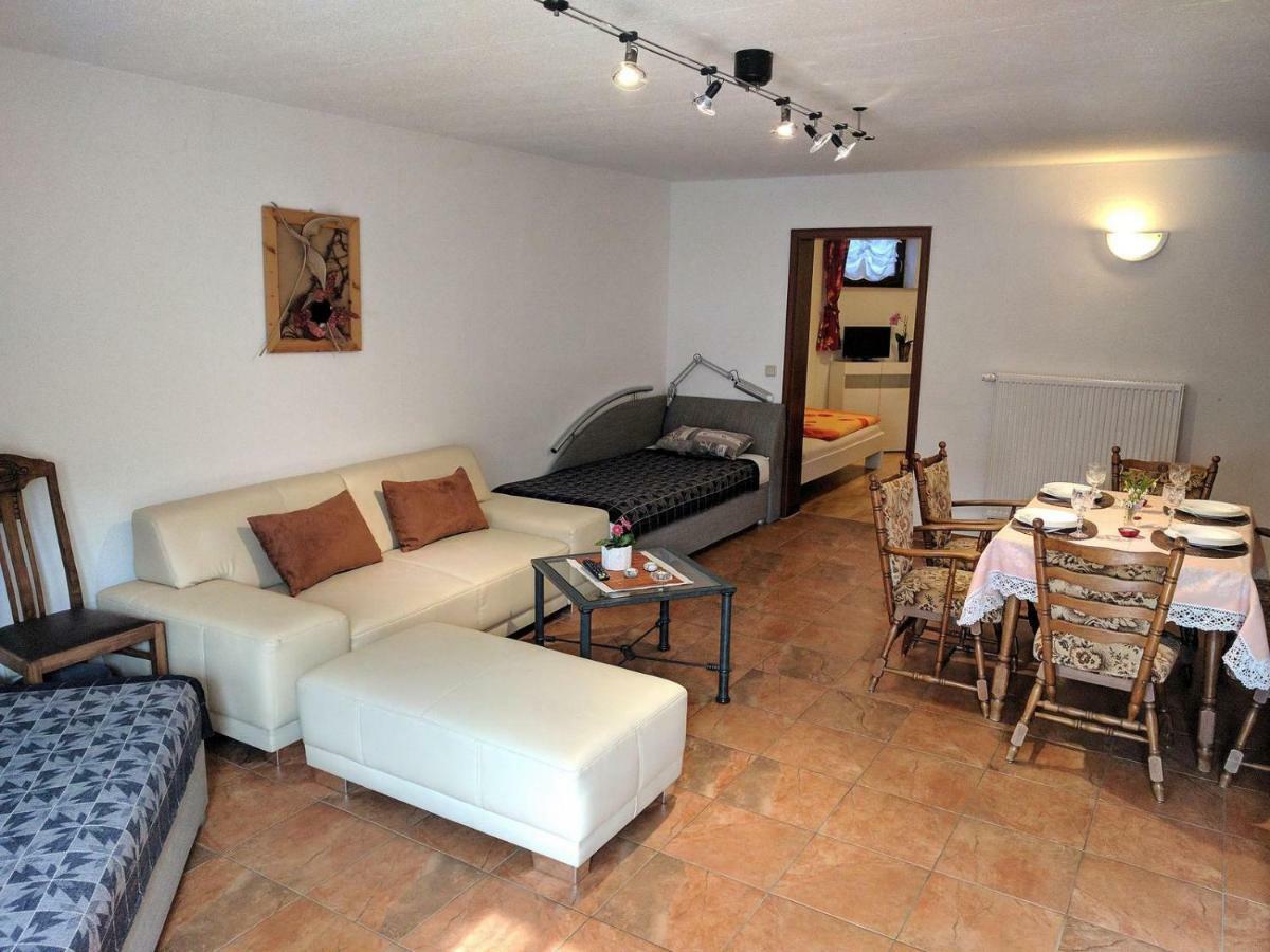 Ferienwohnung Mit Terrasse جريما المظهر الخارجي الصورة